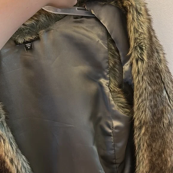 Bebe Vest - Picture 4 of 7